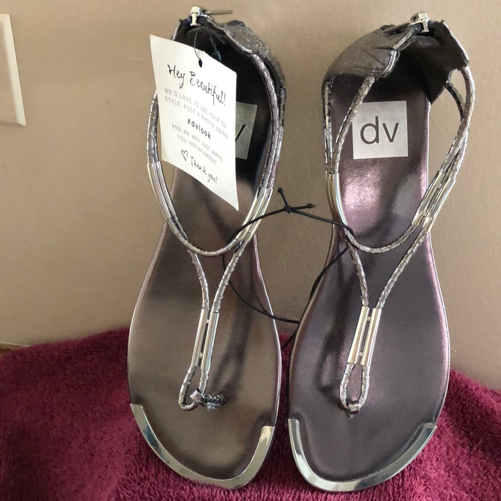 Brand New DVlook Sandal Size 7